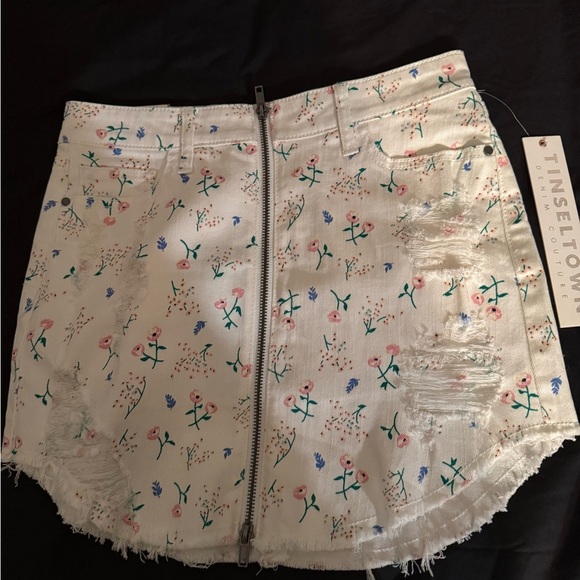 Tinseltown Floral White Mini Skirt - Picture 1 of 6